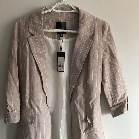 Logan Linen Boyfriend Blazer - Picture 2 of 5